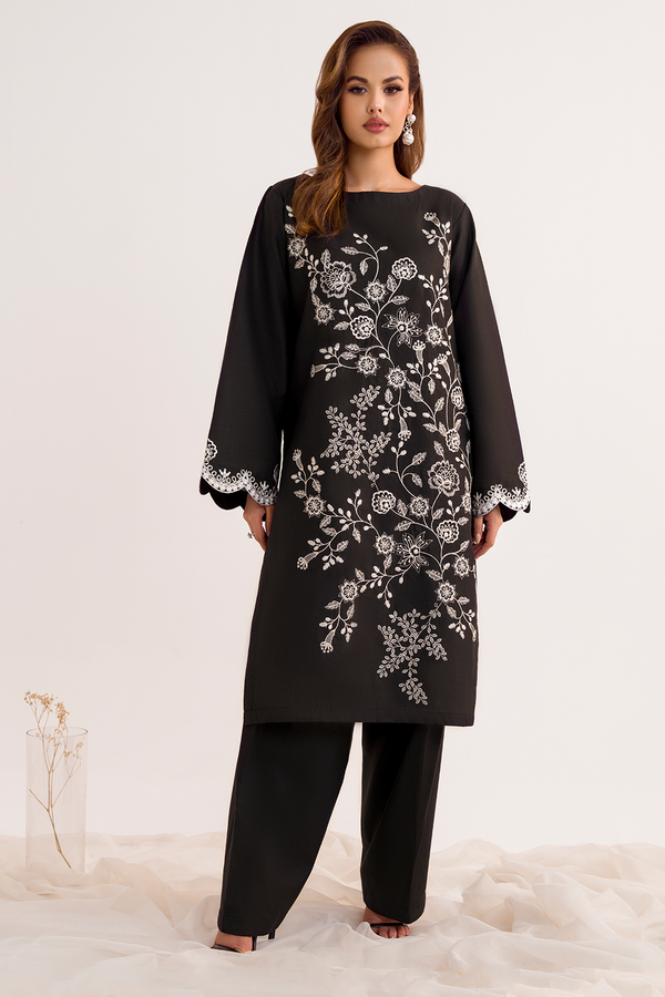 Chic Contrast - NV14D03